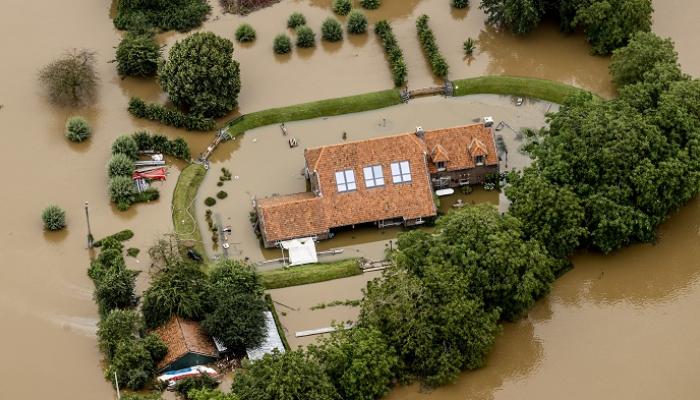فيضانات أوروبا المدمرة