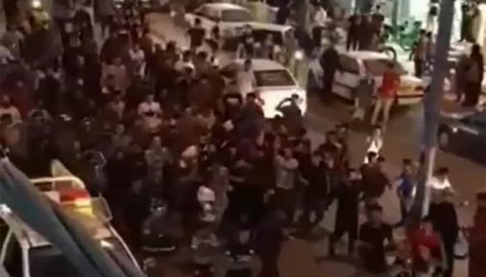 مظاهرات شعبية حاشدة ضد نظام طهران بالأهواز