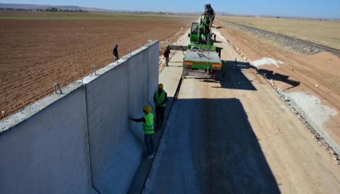 أعمال بناء الجدار الحدودي بين تركيا وسوريا - أرشيفية