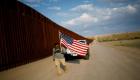 مشيا إلى حدود المكسيك.. جندي أمريكي يحمل أوجاع زملائه 