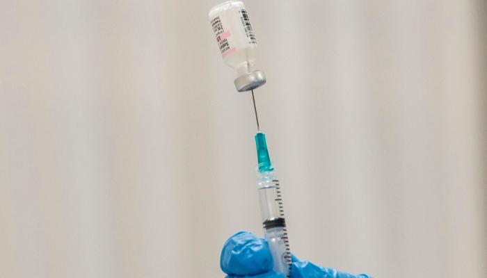 يمكن إعطاء لقاح فايزر-بيونتك للأطفال بموافقة ولي الأمر دون الحاجة إلى موعد مسبق