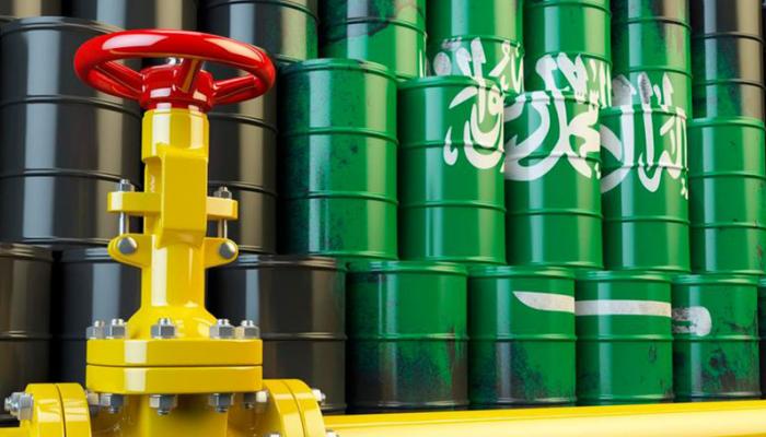 صادرات السعودية النفطية تظهر دورها في استقرار أسعار الخام