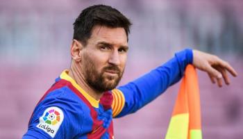 ليونيل ميسي قائد برشلونة الراحل