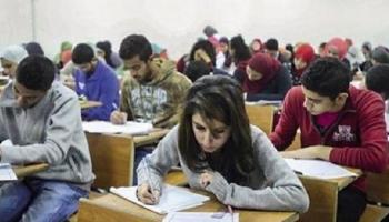 طلاب في امتحان شهادة الثانوية العامة بمصر