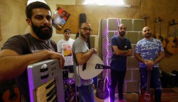 أبطال أغنية 