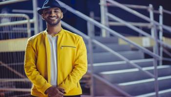 الفنان أمجد شاكر