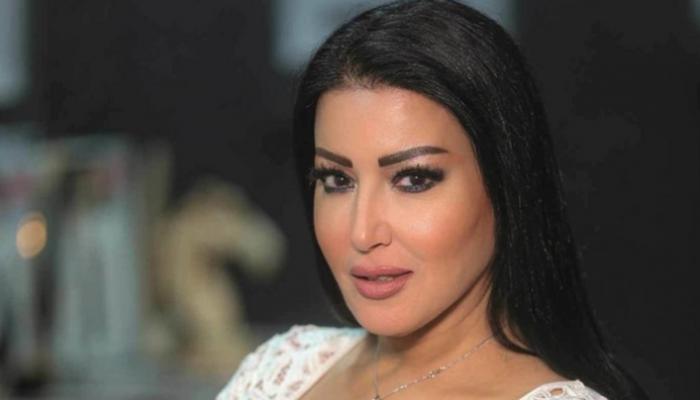 الفنانة سمية الخشاب