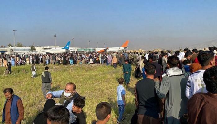 حالة من الفوضى عمت مطار كابول عقب سيطرة طالبان