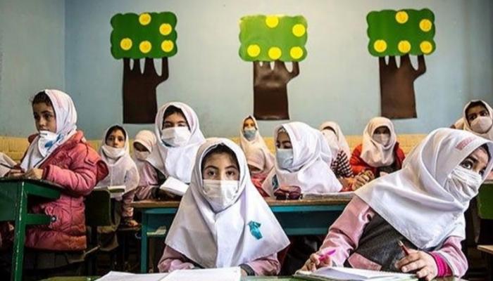 من المستبعد أن تكون إيران قادرة على إعادة فتح المدارس