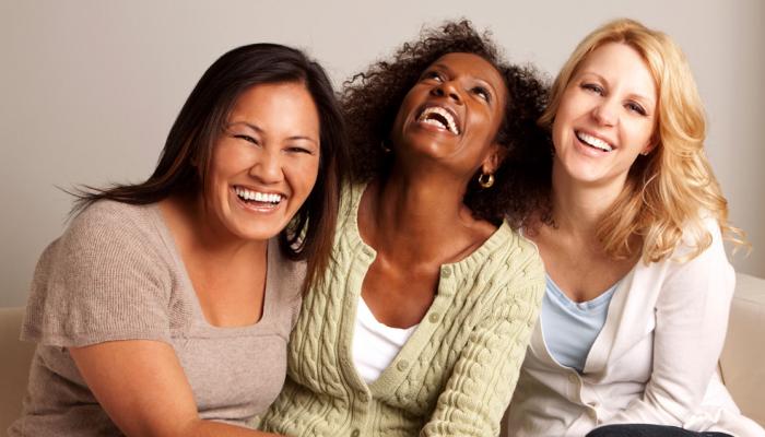 الضحك علاج فعال لخفض مستوى الكوليسترول في الدم