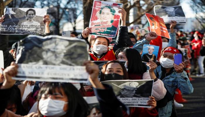 جانب من المظاهرات التي تشهدها ميانمار منذ الانقلاب- رويترز