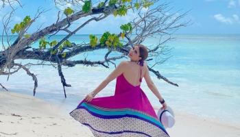 الفنانة نسرين طافش على البحر 