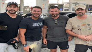 الفنانون اللبنانيون في محطة الوقود