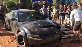 طراز Dodge Charger SRT Hellcat من موقع تصوير الفيلم