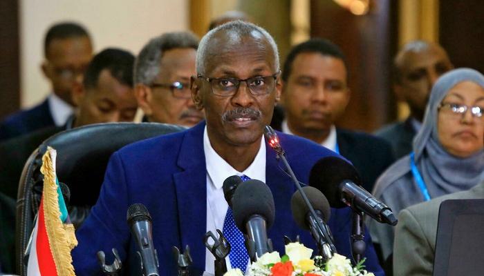 وزير الري والموارد المائية السوداني ياسر عباس