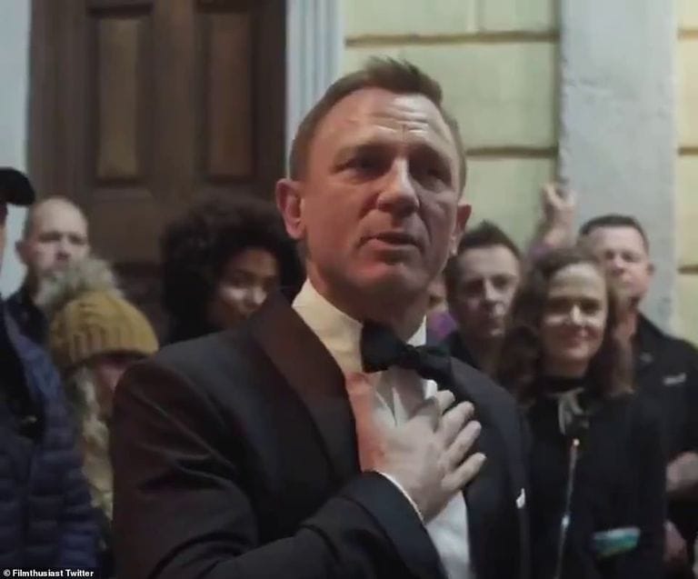 Daniel Craig ağlıyor