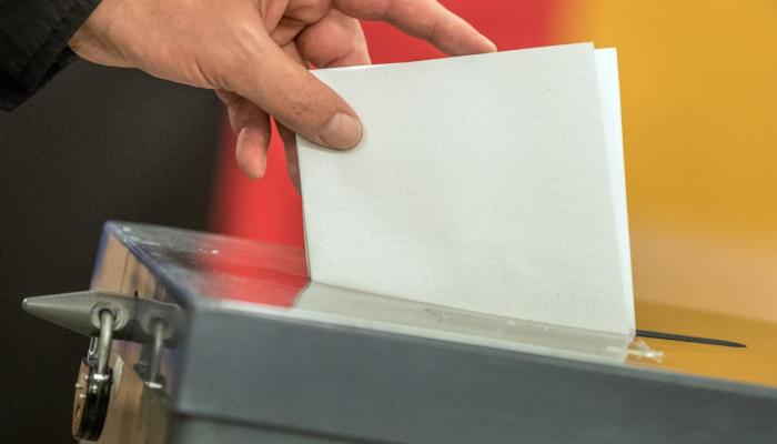 سباق مفتوح على حكم ألمانيا