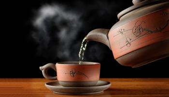 خبيرة تحذر من تناول المشروبات الساخنة