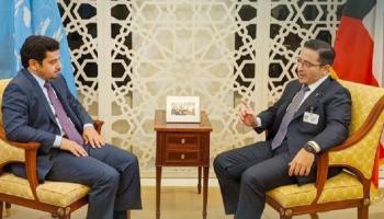 وزير الخارجية الكويتي في لقائه مع 