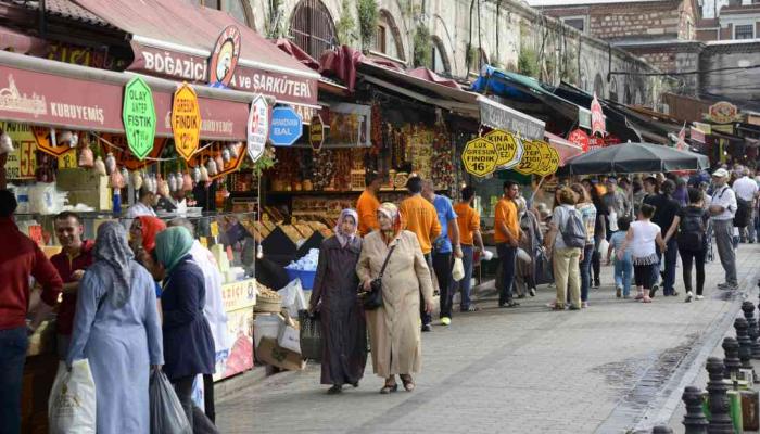ثقة المستهلك التركي تراوح في السالب للعام الرابع