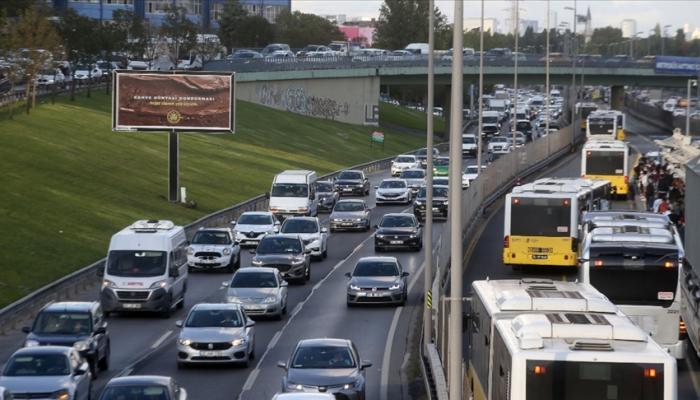 İstanbul trafiğinde son durum: İş çıkış saatinde yoğunluk arttı