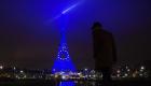 En Images/Présidence Français de l'EU: La tour Eiffel s’habille en bleu pour fêter l'Europe