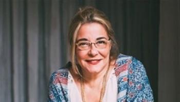 الفنانة مها أبو عوف