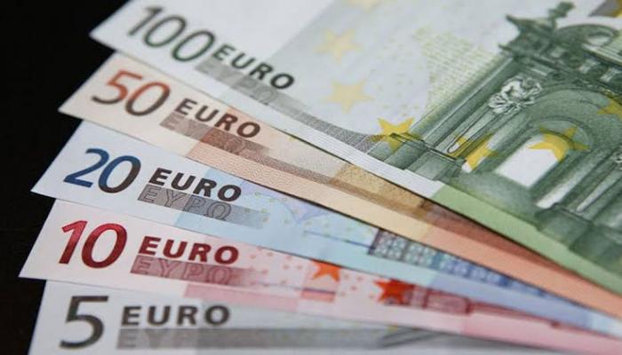 اليورو يصعد أمام الجنيه