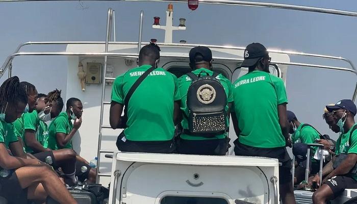 Ø¯Ù…ÙˆØ¹ ÙˆØ±Ø­Ù„Ø© Ø¨Ø§Ù„Ù‚Ø§Ø±Ø¨ ÙƒÙŠÙ Ø§Ø³ØªØ¹Ø¯ Ù…Ù†ØªØ®Ø¨ Ø³ÙŠØ±Ø§Ù„ÙŠÙˆÙ† Ù„Ù…ÙˆØ§Ø¬Ù‡Ø© Ø§Ù„Ø¬Ø²Ø§Ø¦Ø± ÙÙŠØ¯ÙŠÙˆ