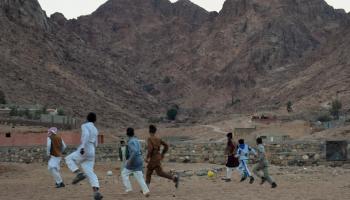 لعب كرة القدم في سانت كاترين