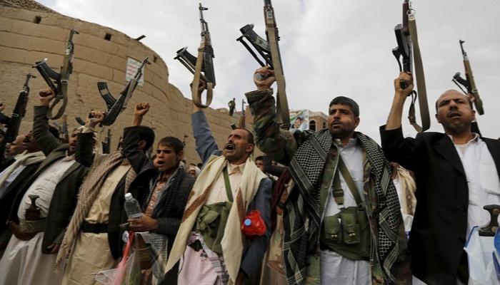 عناصر من مليشيات الحوثي الإرهابية