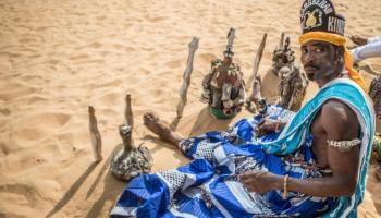 En Video. Sur la plage, des Africains prient pour la déesse de la fécondité et de la beauté
