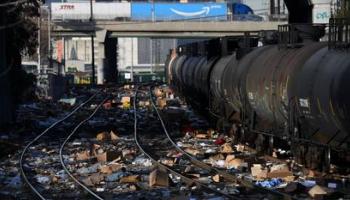  En Video.USA: Les pillages de wagons de marchandises explosent à Los Angeles
