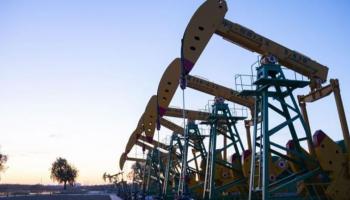 أسعار النفط ترتفع وسط توقعات بنقص المعروض