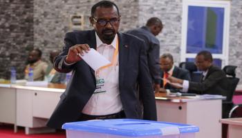 جانب من عمليات التصويت في الانتخابات بالصومال