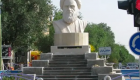 مجسمه خمینی در اردستان تخریب شد