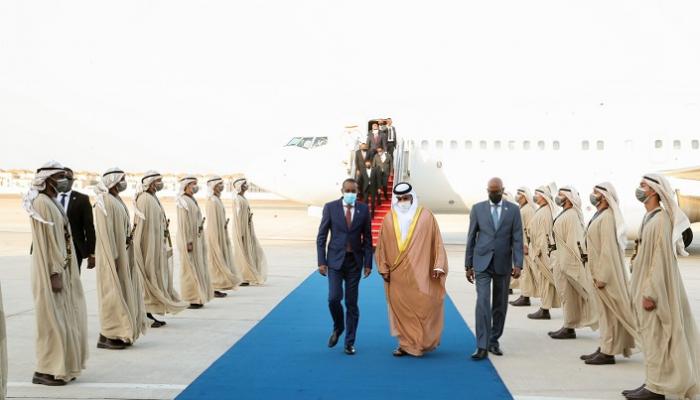 رئيس وزراء الصومال لدى وصوله الإمارات