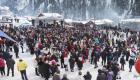 Ayder’de kar festivali: Poşetle kaydılar, horon oynadılar