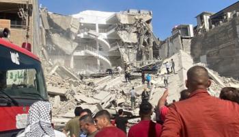 عقار الكرادة المنهار في العراق