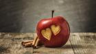 التفاح والرومانسية.. قصة أقدم مما تتخيل
