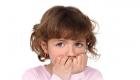  أضرار قضم الأظافر لدى الأطفال (إنفوجراف)