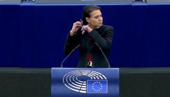 ویدئو | حمایت نماینده سوئدی پارلمان اروپا از زنان ایران