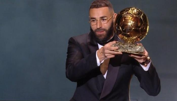 Ballon d'or 2022 : Sur le toit du monde... C'est fait, Benzema est sacré !