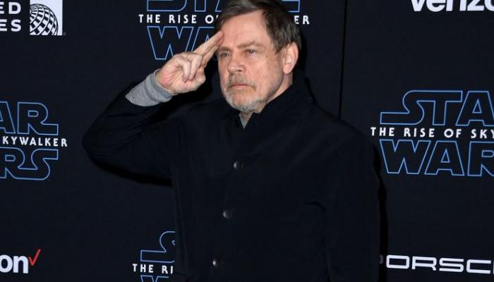 Luke Skywalker avec 500 drones mène une guerre contre les Russes !