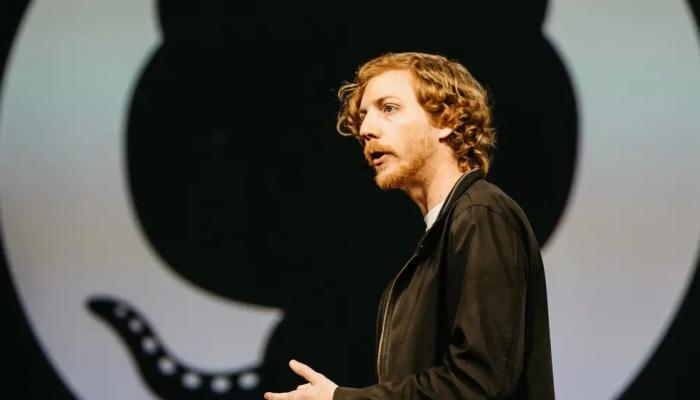المهارة أم التعليم؟.. سؤال غير مسار حياة “كريس وانستراث” مؤسس GitHub