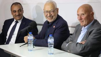 راشد الغنوشي مع أعضاء من جبهة الخلاص الإخوانية