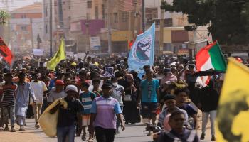 جانب من احتجاجات سابقة في السودان - رويترز