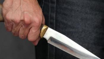 المتهم وجه 36 طعنة إلى والدته- توضيحية