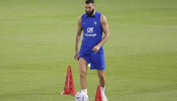 كريم بنزيما مهاجم منتخب فرنسا
