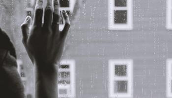 كيف أتجاوز الحزن إليك 7 طرق للتغل على الحزن والاكتئاب